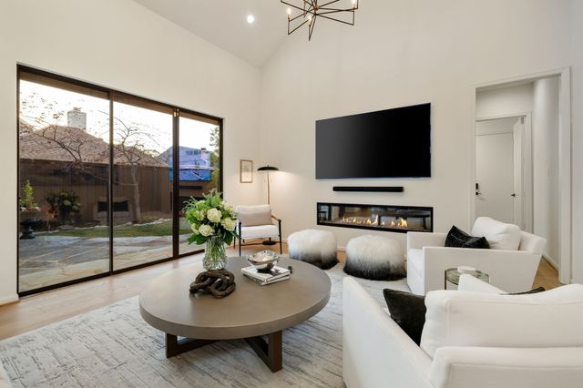 5609 Bent Creek Trail, Dallas, TX 75252