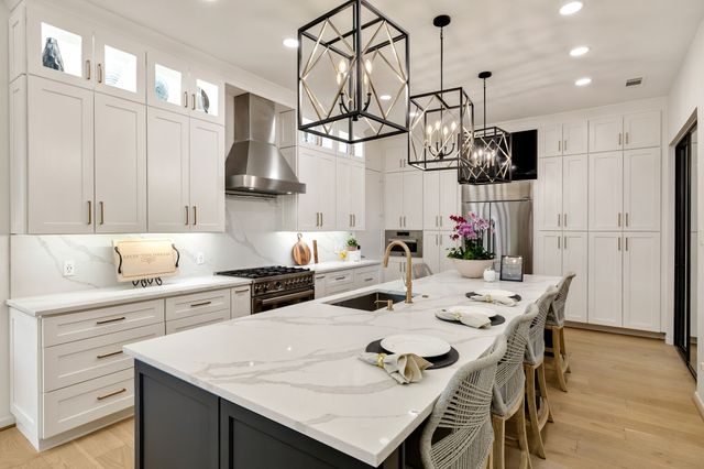 5609 Bent Creek Trail, Dallas, TX 75252