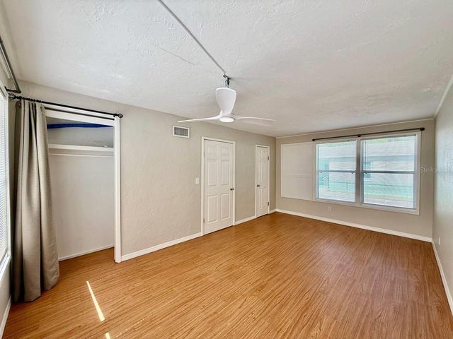 5612 18TH AVENUE S, St Petersburg, FL 33707