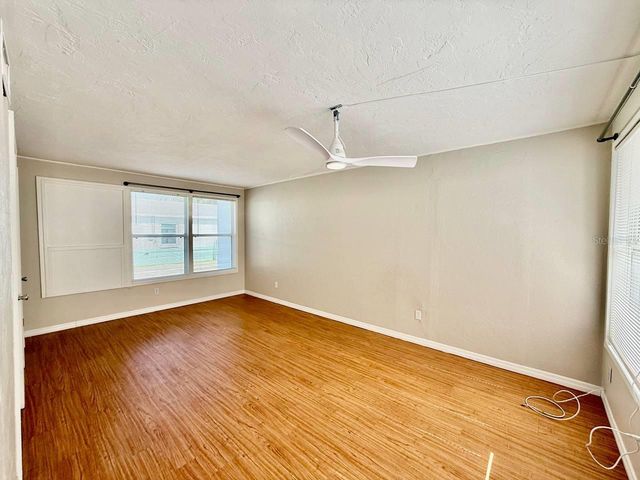 5612 18TH AVENUE S, St Petersburg, FL 33707