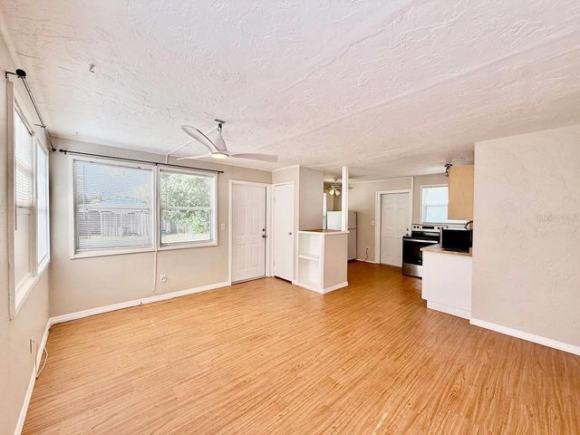 5612 18TH AVENUE S, St Petersburg, FL 33707
