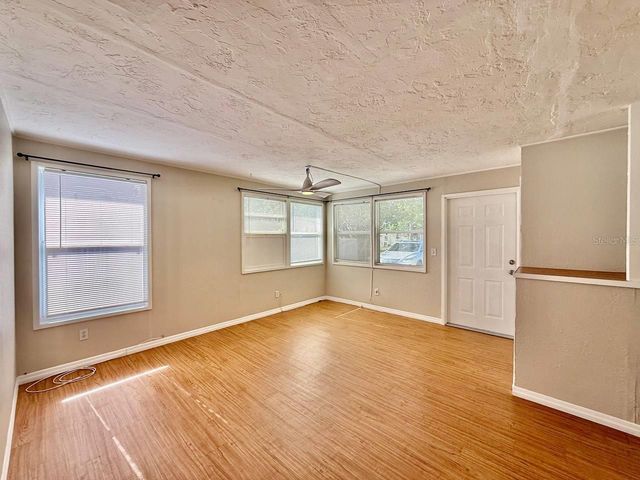 5612 18TH AVENUE S, St Petersburg, FL 33707