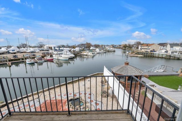 268 Gordon Place, Freeport, NY 11520