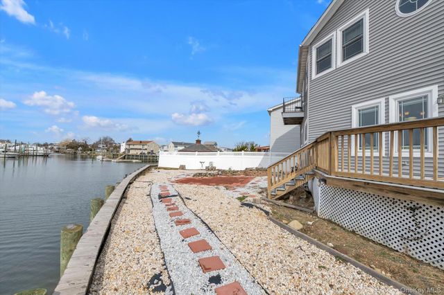 268 Gordon Place, Freeport, NY 11520