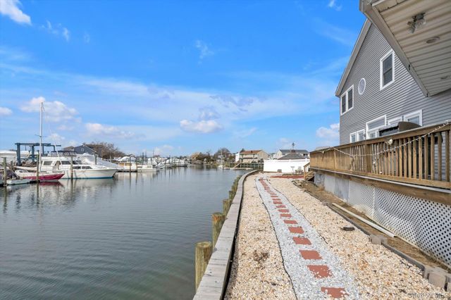 268 Gordon Place, Freeport, NY 11520