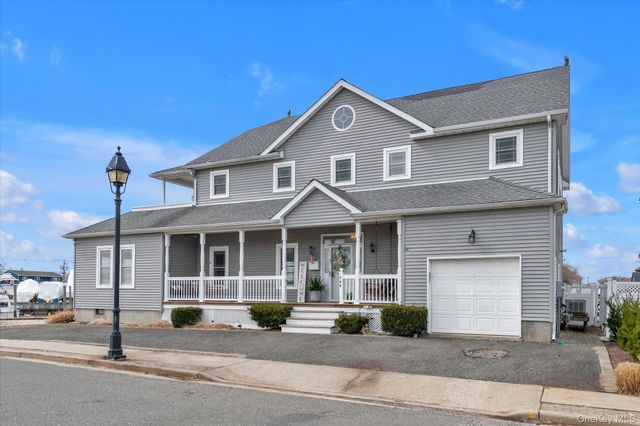 268 Gordon Place, Freeport, NY 11520