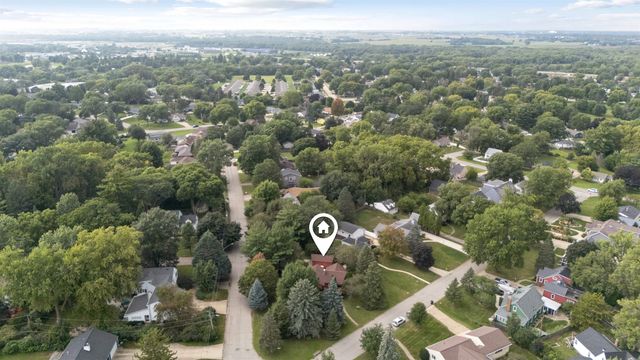160 Norfolk Road, Waterloo, IA 50701