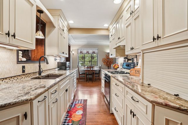 160 Norfolk Road, Waterloo, IA 50701