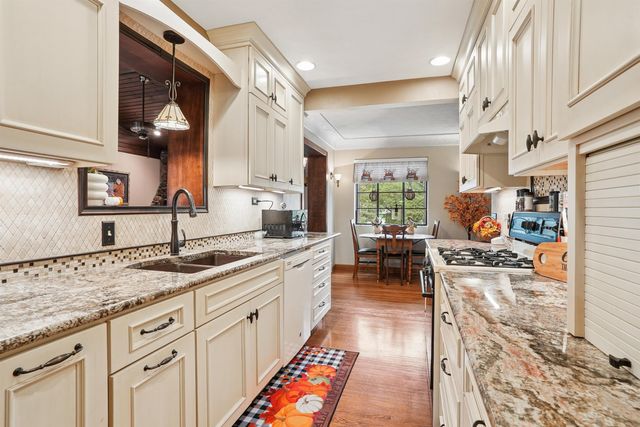 160 Norfolk Road, Waterloo, IA 50701