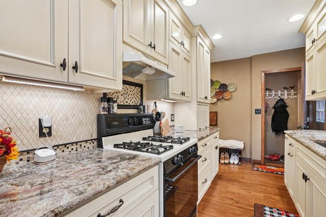 160 Norfolk Road, Waterloo, IA 50701
