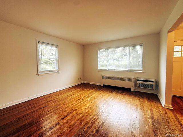 87 Alexander 1, Yonkers, NY 10704