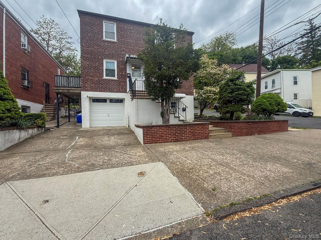 87 Alexander 1, Yonkers, NY 10704