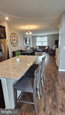 202 POND VIEW CT, Quakertown, PA 18951