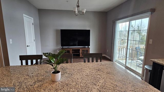 202 POND VIEW CT, Quakertown, PA 18951