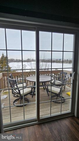 202 POND VIEW CT, Quakertown, PA 18951