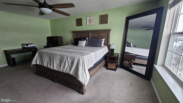 202 POND VIEW CT, Quakertown, PA 18951