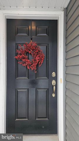 202 POND VIEW CT, Quakertown, PA 18951