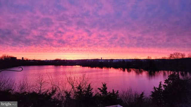 202 POND VIEW CT, Quakertown, PA 18951