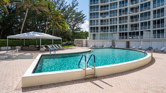 2774 S Ocean Boulevard 206, Palm Beach, FL 33480