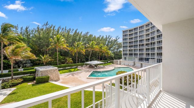 2774 S Ocean Boulevard 206, Palm Beach, FL 33480