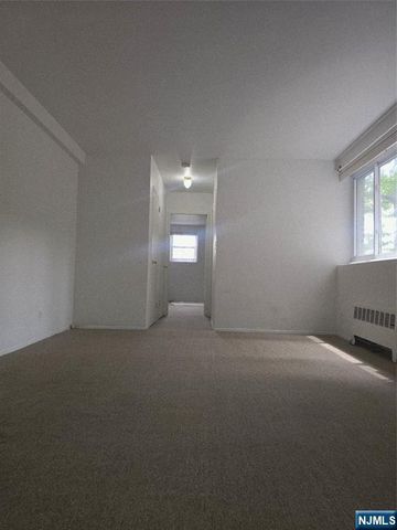 2345 Linwood Avenue 1A, Fort Lee, NJ 07024