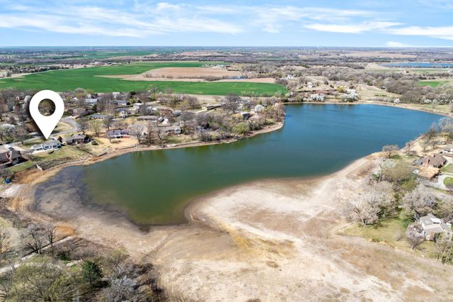 16 S Lakeview Dr, Goddard, KS 67052