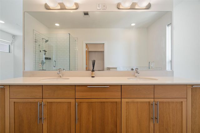 5334 Sendero Hills PKWY, Austin, TX 78724