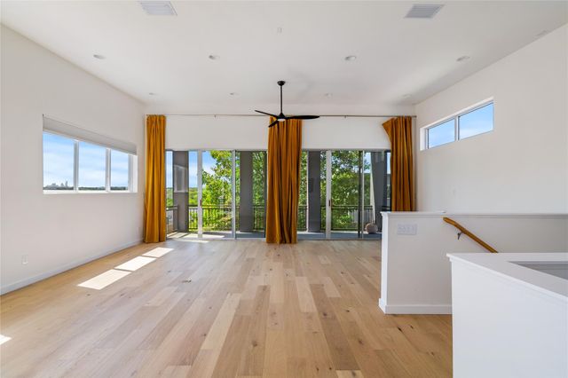 5334 Sendero Hills PKWY, Austin, TX 78724