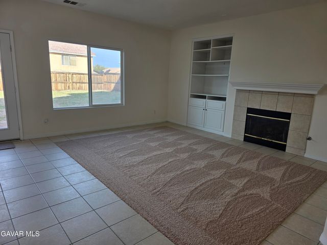 12378 Blazing Star Lane, Victorville, CA 92392