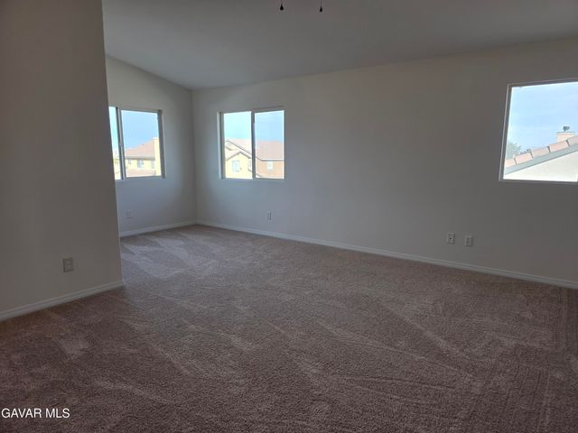 12378 Blazing Star Lane, Victorville, CA 92392