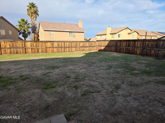 12378 Blazing Star Lane, Victorville, CA 92392