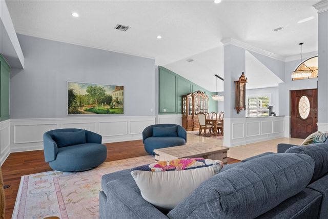 6329 W MACLAURIN DRIVE, Tampa, FL 33647