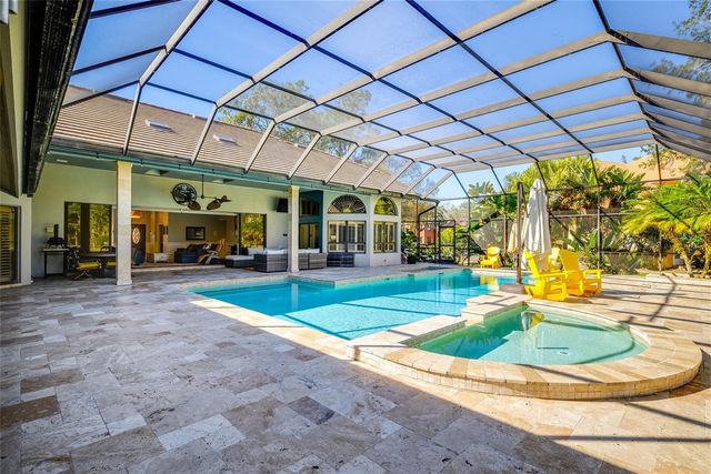 6329 W MACLAURIN DRIVE, Tampa, FL 33647