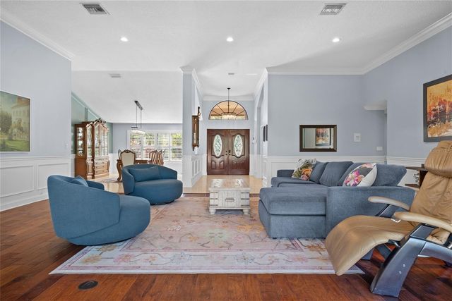 6329 W MACLAURIN DRIVE, Tampa, FL 33647