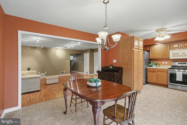 47 KEEFER WAY, Mechanicsburg, PA 17055