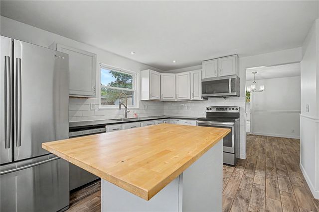 8132 Philadelphia Drive, Fairborn, OH 45324