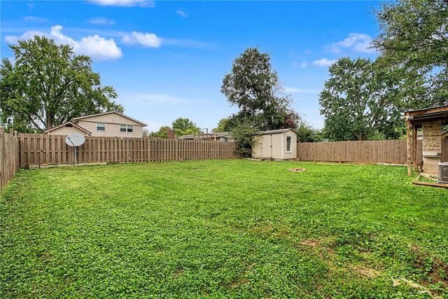 8132 Philadelphia Drive, Fairborn, OH 45324