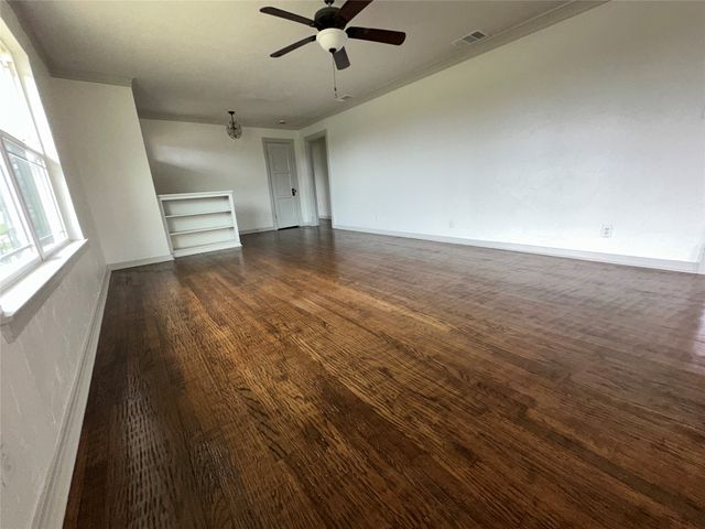 102 S Clark Street, Rockwall, TX 75087