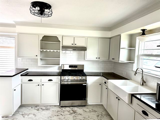 102 S Clark Street, Rockwall, TX 75087