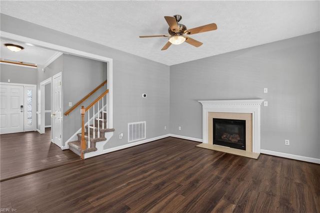 301 Forest View LN, Smithfield, VA 23430