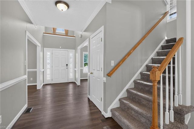 301 Forest View LN, Smithfield, VA 23430
