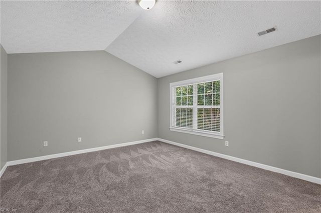 301 Forest View LN, Smithfield, VA 23430
