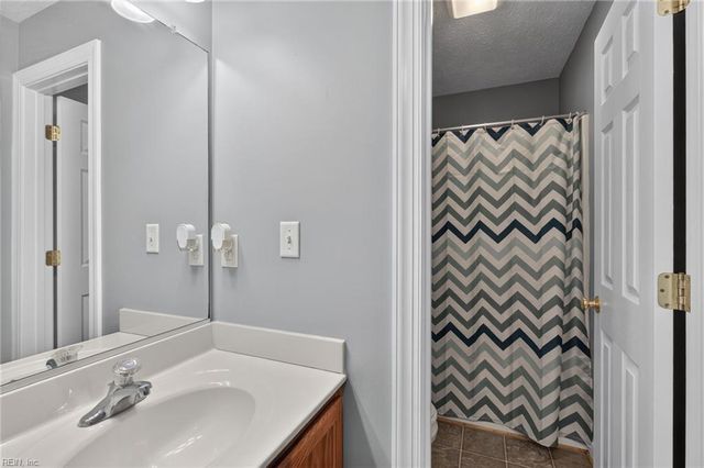 301 Forest View LN, Smithfield, VA 23430