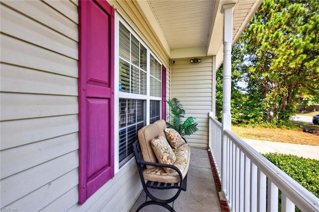 301 Forest View LN, Smithfield, VA 23430