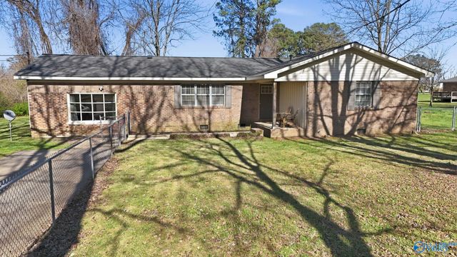 1002 Rose Road, Albertville, AL 35951