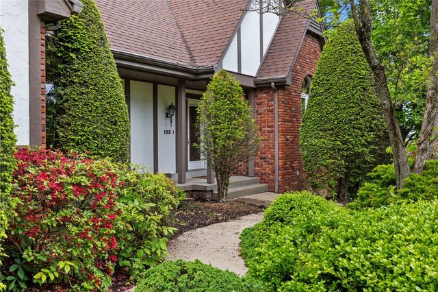 102 Brandywine Dr, Peters Twp, PA 15317