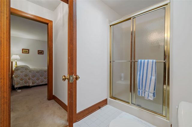 102 Brandywine Dr, Peters Twp, PA 15317