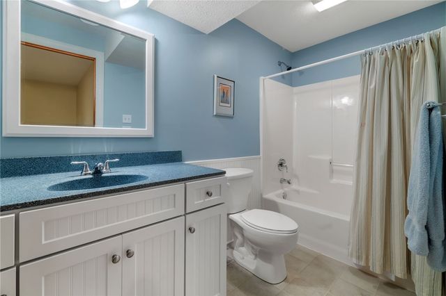 102 Brandywine Dr, Peters Twp, PA 15317