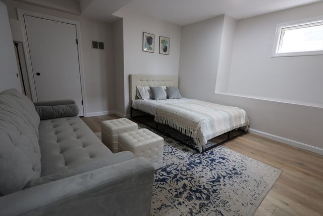 115 Collins St, Lynn, MA 01902