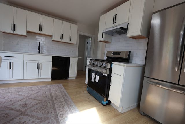 115 Collins St, Lynn, MA 01902